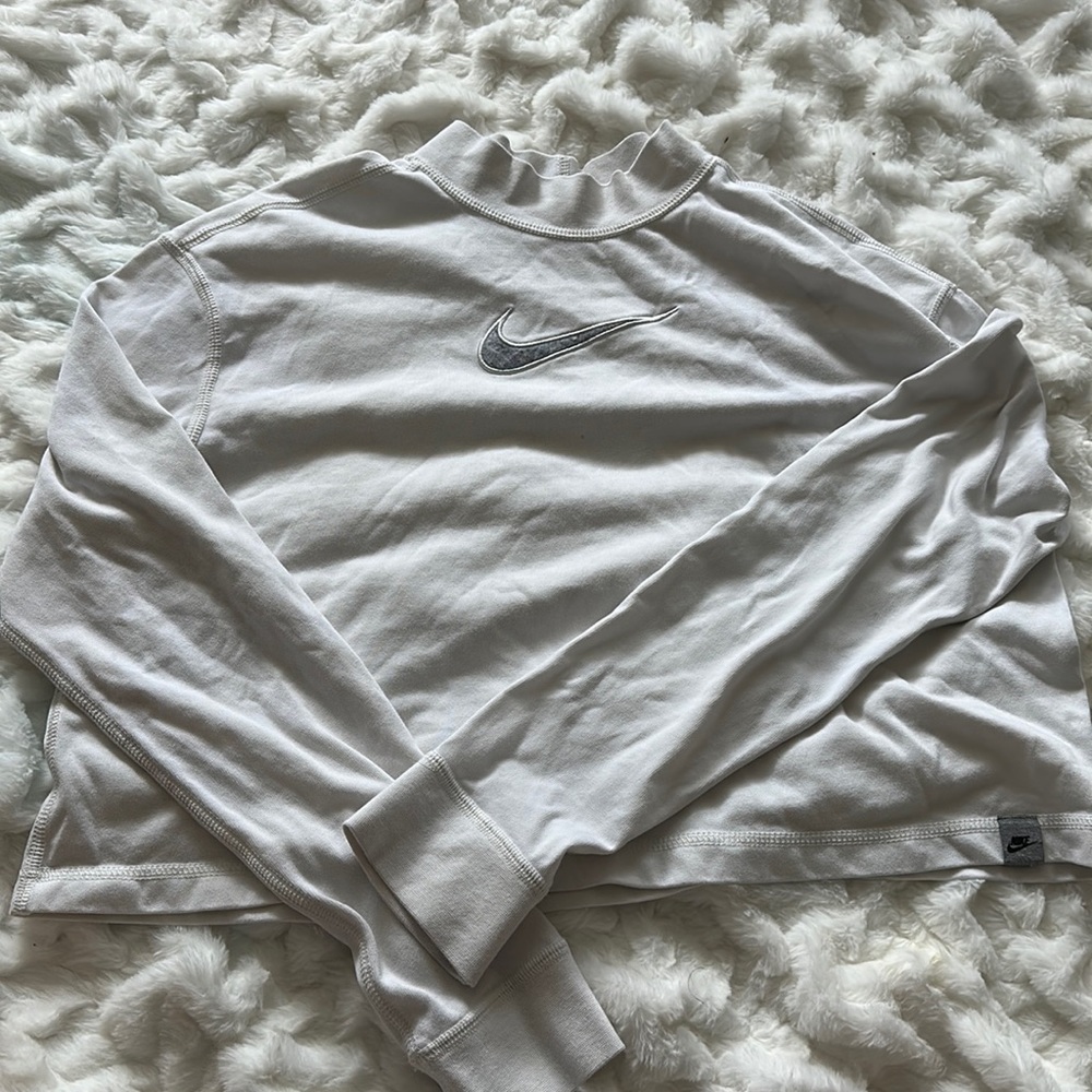 Nike long sleeve crop top